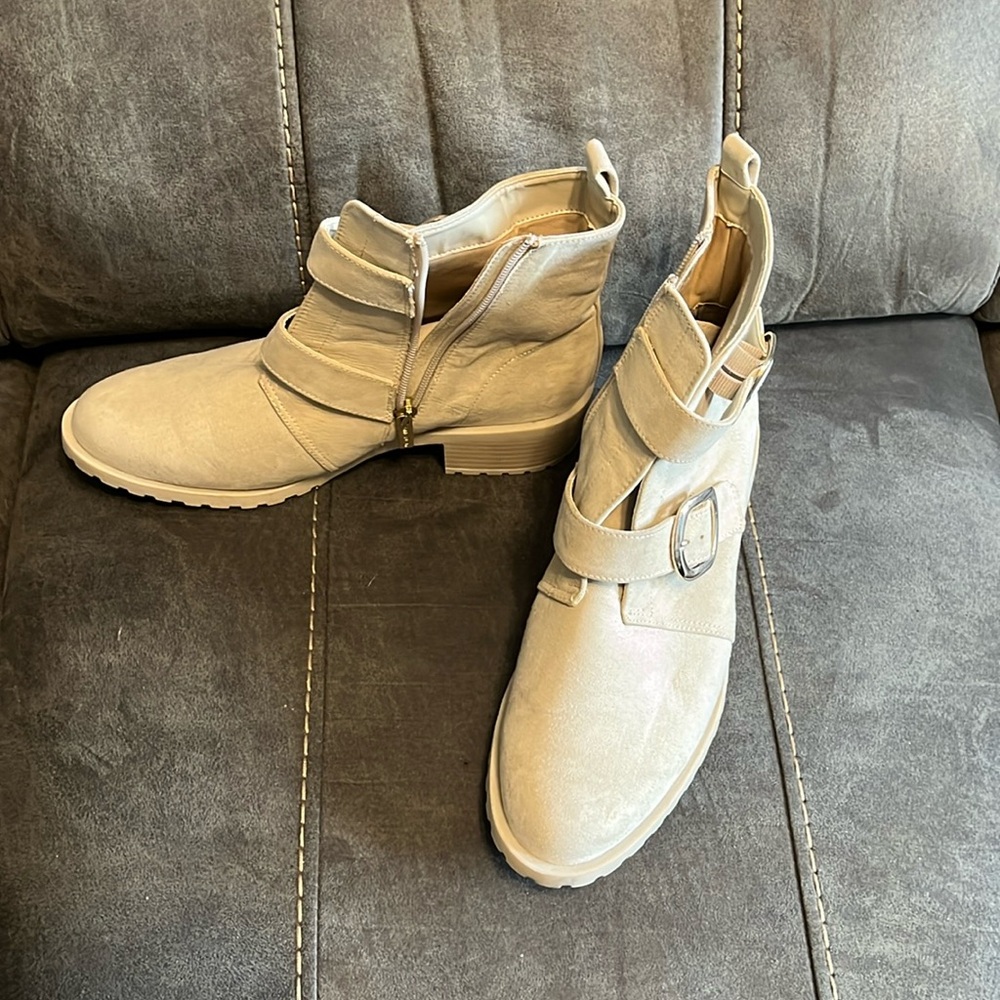 Anne Klein ankle boots